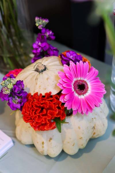 Retour en images sur notre atelier Halloween : citrouilles fleuries & ambiance enchantée aux Halles