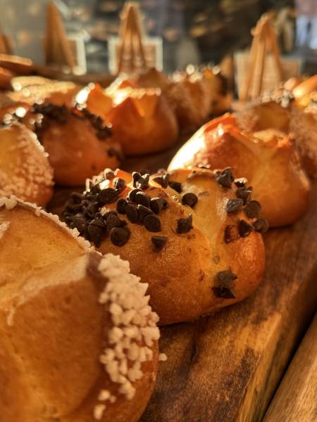 boulangerie artisanale halles victoria  Hyères Maison Gillot pains viennoiseries maison Var